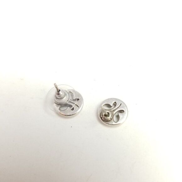 Vintage Little Butterfly Cut Out Design Stud Earrings, Cute Minimal Estate - Picture 5 of 6